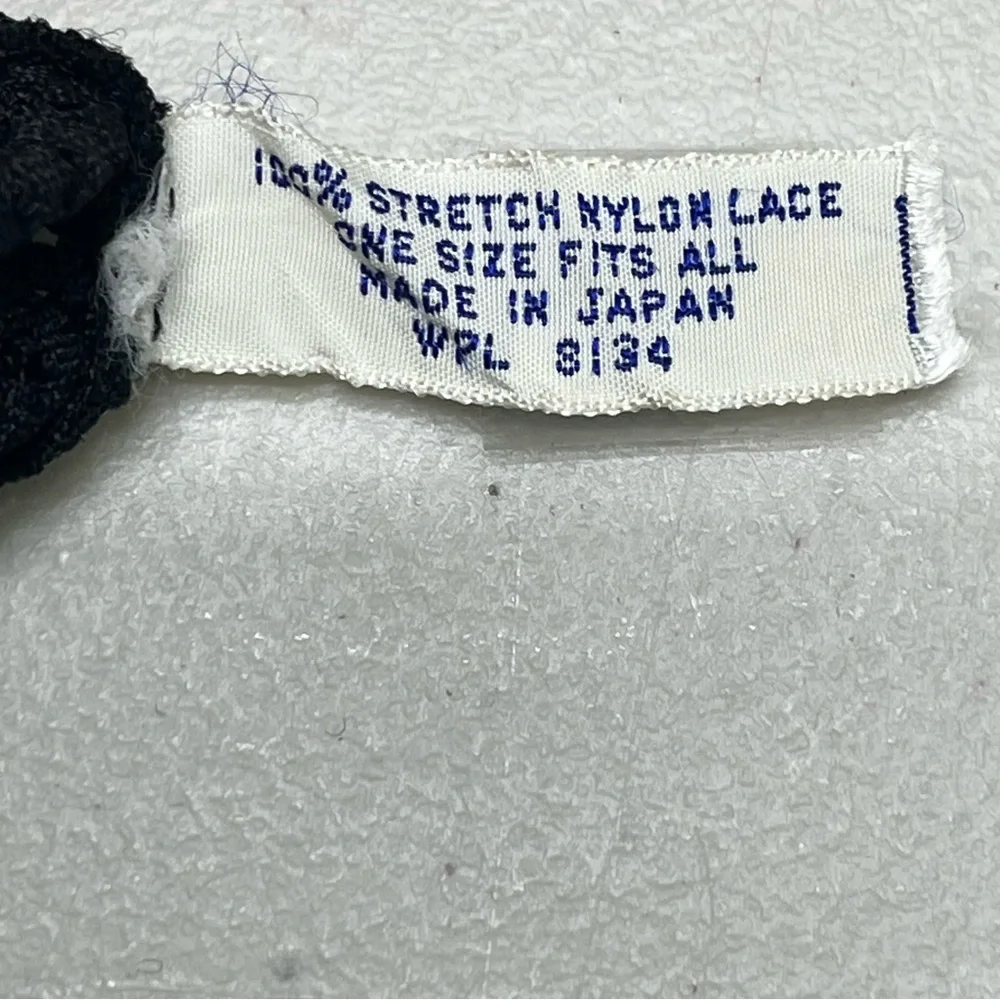 Vintage Never Worn Black Lace Wrist Gloves